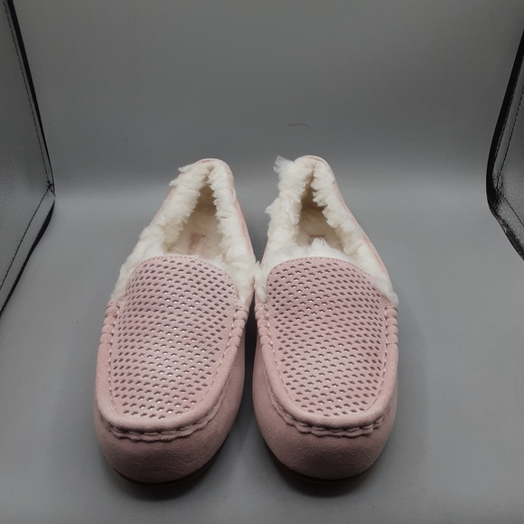 Pink Slippers - Picture 2 of 12